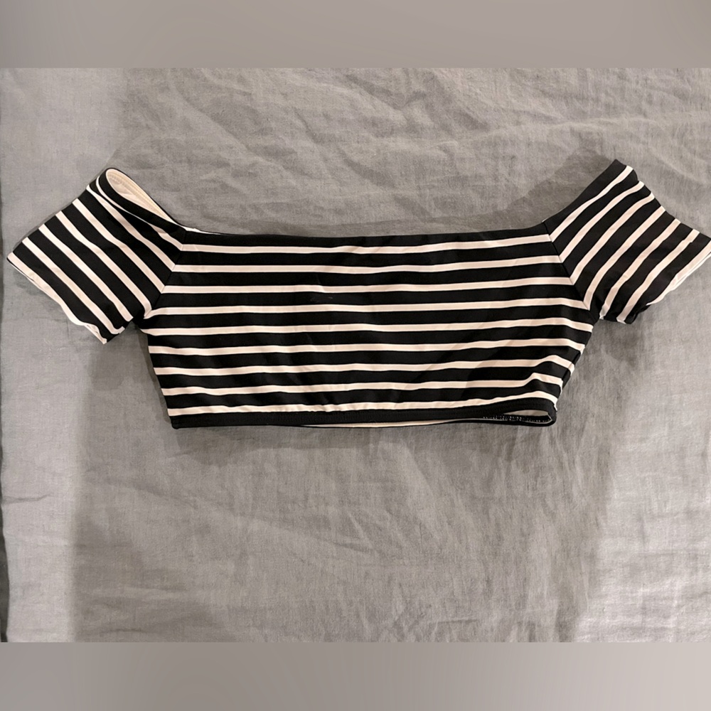 MICHAEL KORS - SMALL - SWIM TOP OFF THE SHOULDER